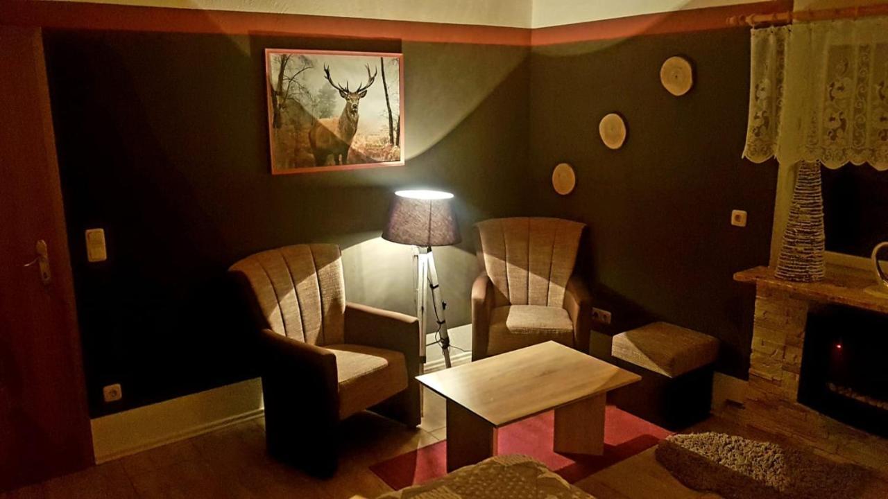 Monteur- Und Ferienwohnung Waldrauschen Fehrenbach Ngoại thất bức ảnh
