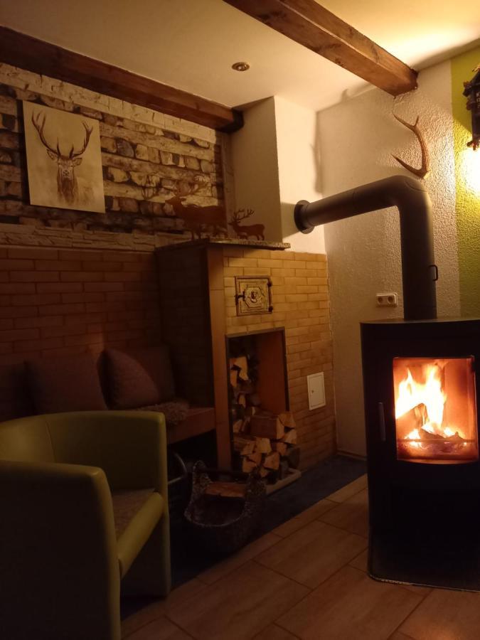 Monteur- Und Ferienwohnung Waldrauschen Fehrenbach Ngoại thất bức ảnh