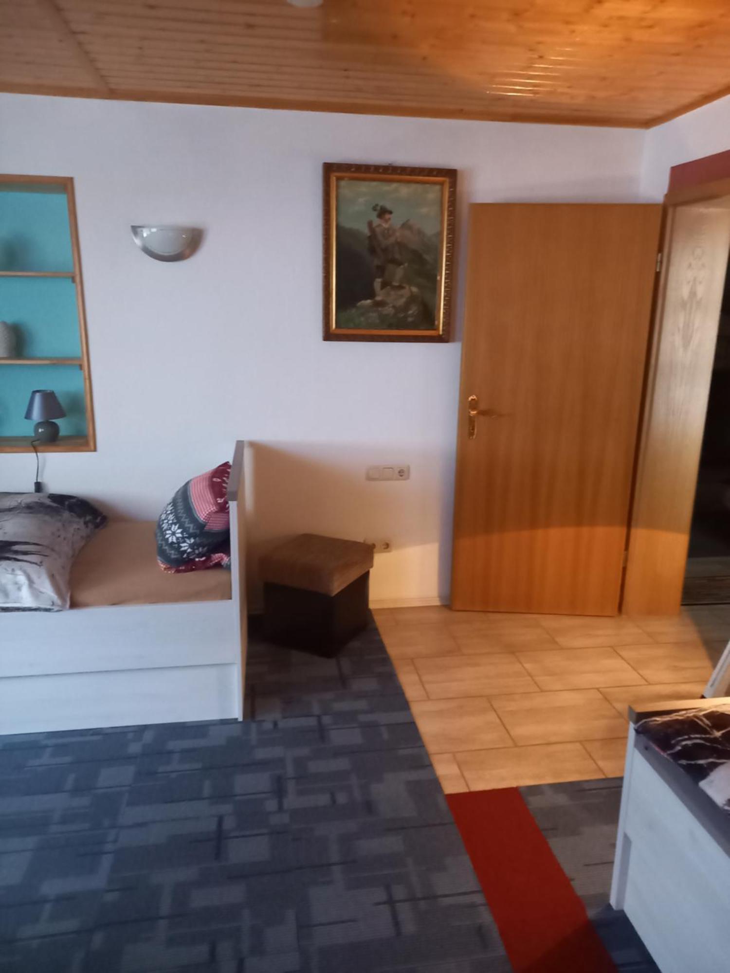Monteur- Und Ferienwohnung Waldrauschen Fehrenbach Ngoại thất bức ảnh