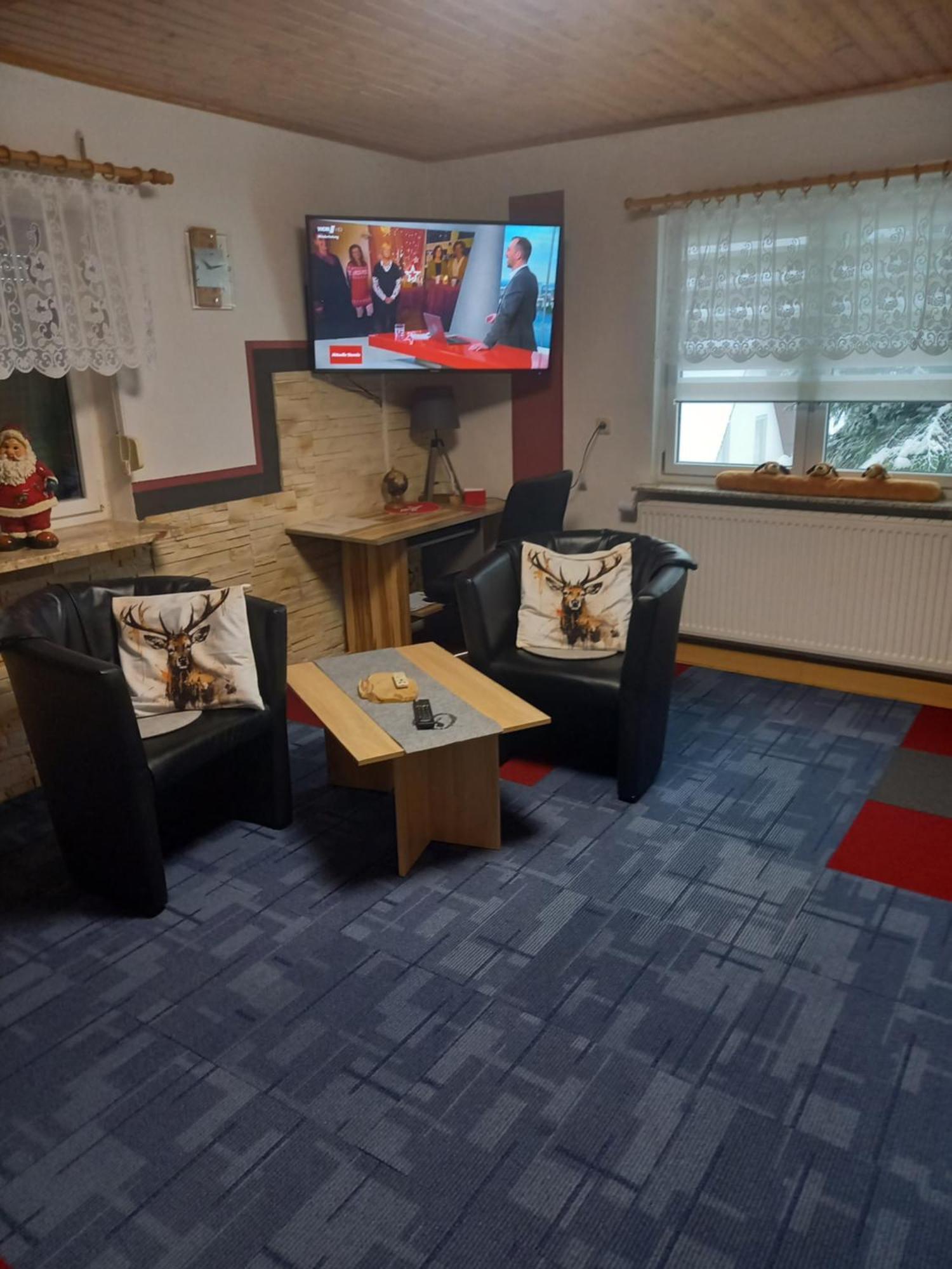 Monteur- Und Ferienwohnung Waldrauschen Fehrenbach Ngoại thất bức ảnh