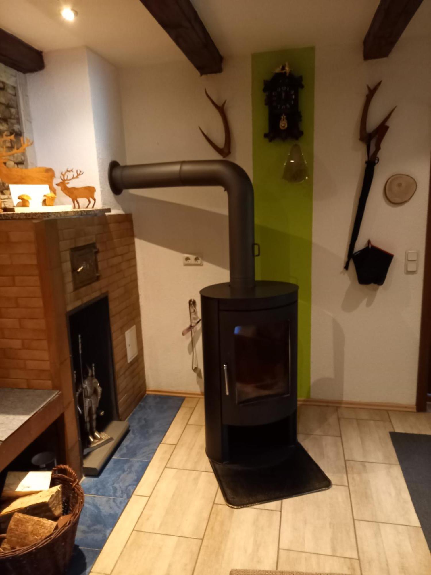 Monteur- Und Ferienwohnung Waldrauschen Fehrenbach Ngoại thất bức ảnh