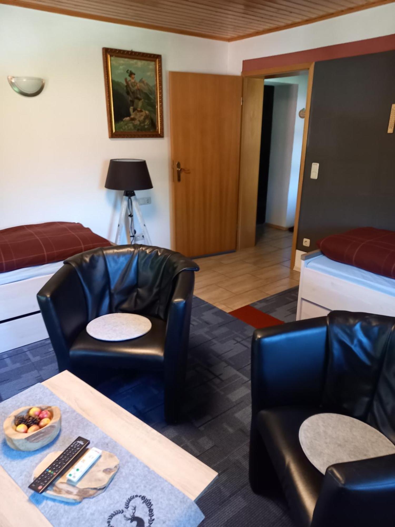 Monteur- Und Ferienwohnung Waldrauschen Fehrenbach Ngoại thất bức ảnh