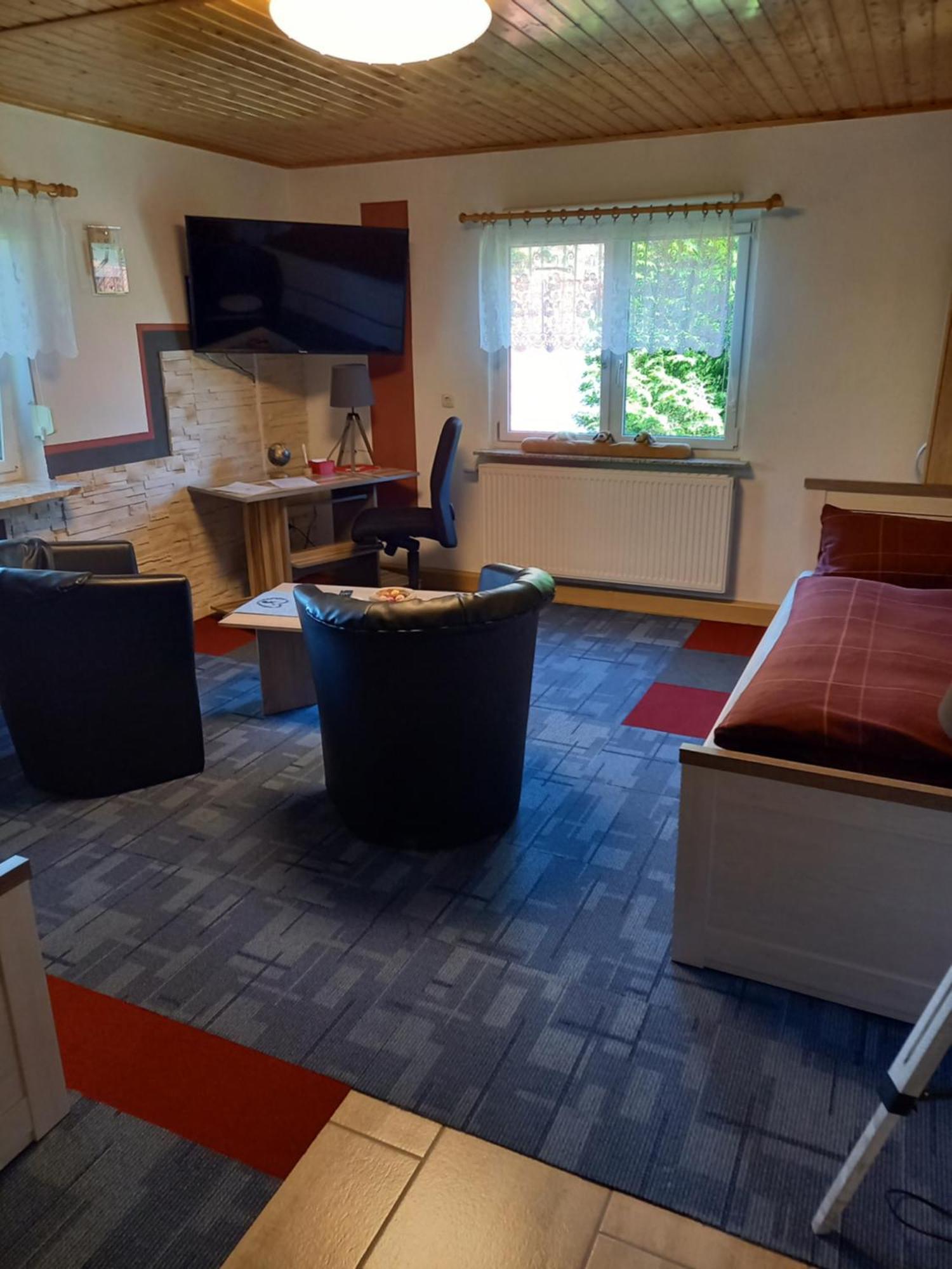 Monteur- Und Ferienwohnung Waldrauschen Fehrenbach Ngoại thất bức ảnh