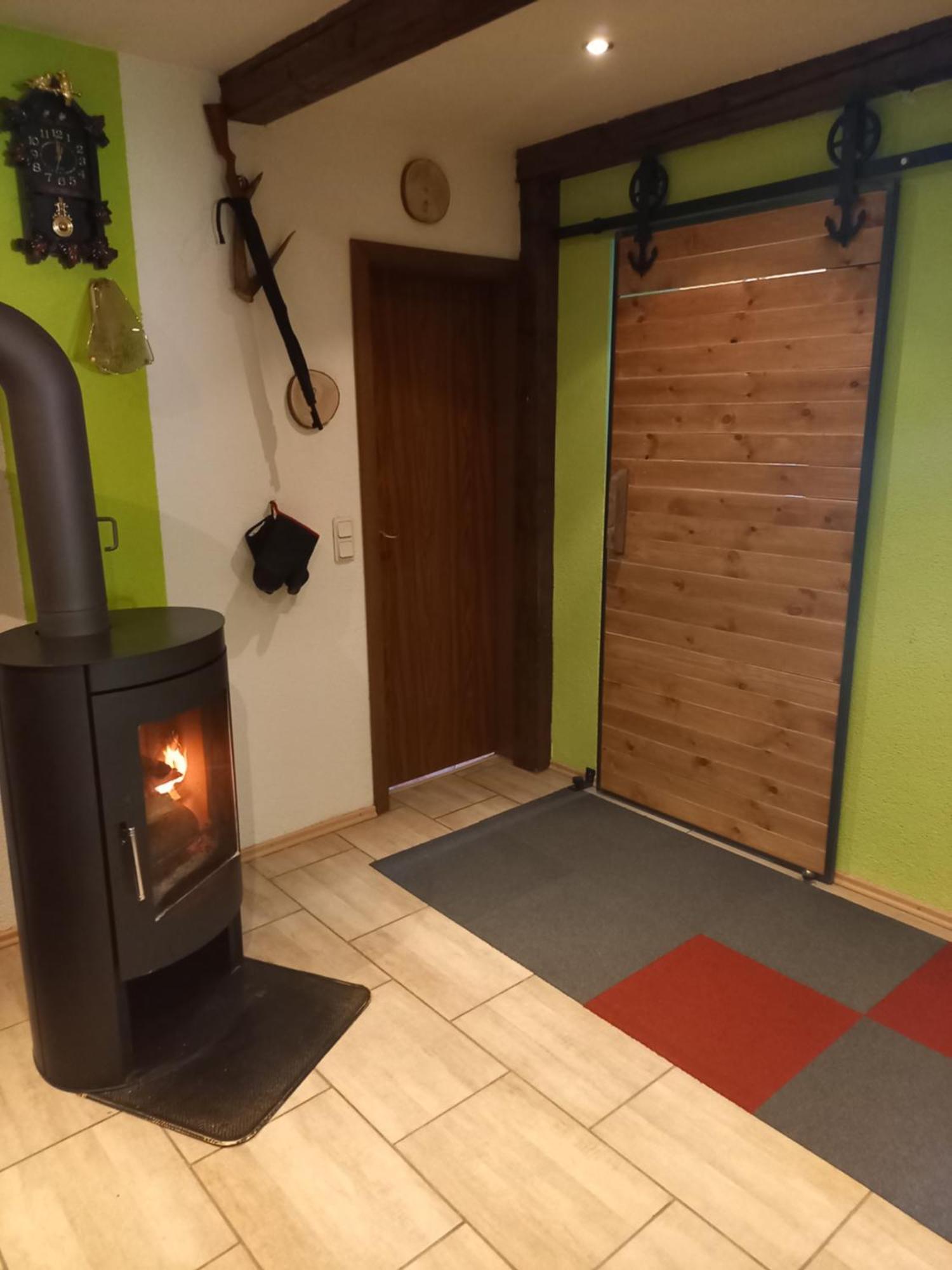 Monteur- Und Ferienwohnung Waldrauschen Fehrenbach Phòng bức ảnh
